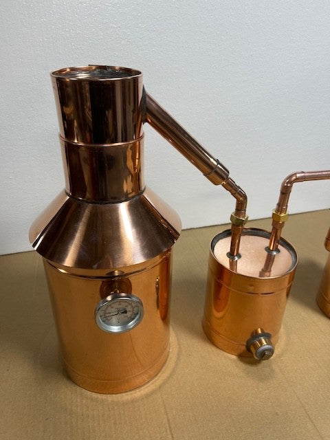2 Gallon Copper Still with Thumper and Worm